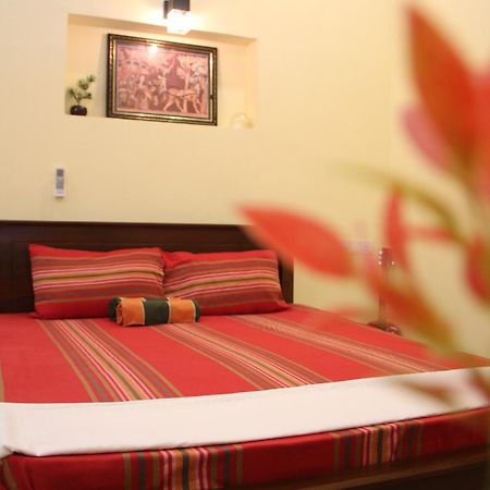 Sawanga Home Stay Велигама Экстерьер фото
