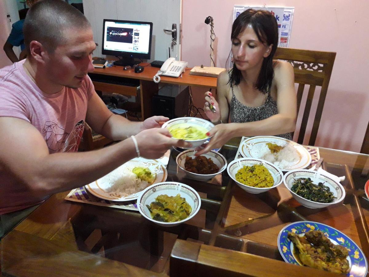 Sawanga Home Stay Велигама Экстерьер фото