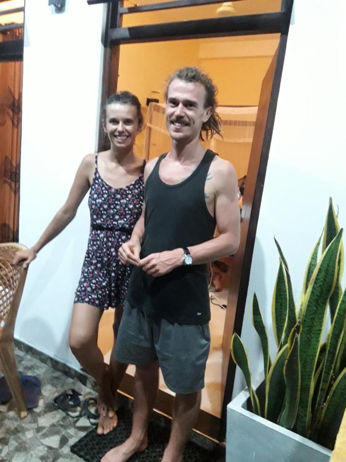 Sawanga Home Stay Велигама Экстерьер фото